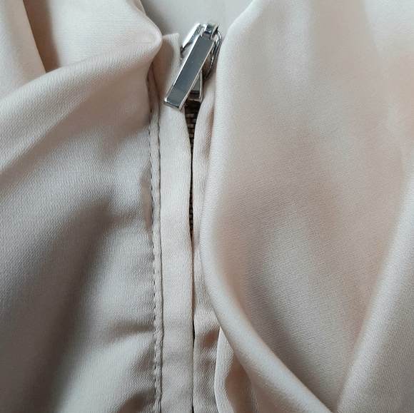 RUFFLED Gold Blouse - Picture 4 of 9